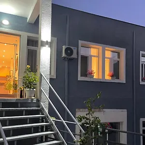 3* Hotel Deni's